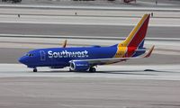 N421LV @ KLAS - Boeing 737-700 - by Mark Pasqualino