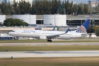 N73445 @ FLL - United - by Florida Metal