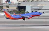N900WN @ KLAS - Boeing 737-700 - by Mark Pasqualino