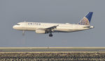 N460UA @ KSFO - Landing at SFO - by Todd Royer