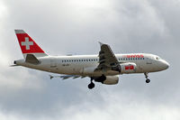 HB-IPY @ EGLL - Airbus A319-112 [0621] (Swiss International Air Lines) Home~G 04/08/2013. On approach 27L.