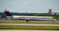 N978DL @ KATL - Taxi Atlanta - by Ronald Barker