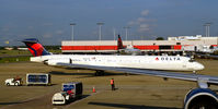N986DL @ KATL - Taxi Atlanta - by Ronald Barker