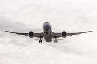 C-GHPQ @ CYYZ - Short final for 05 at Toronto Pearson - by Robert Jones
