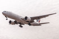 F-GSPB @ CYYZ - Short final for 05 at Toronto Pearson - by Robert Jones