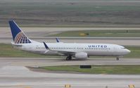 N79521 @ KIAH - Boeing 737-800