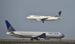 N848UA @ KSFO - Landing at SFO - by Todd Royer