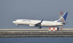 N37274 @ KLAX - Landing at SFO - by Todd Royer
