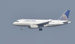 N822UA @ KSFO - Landing at SFO - by Todd Royer