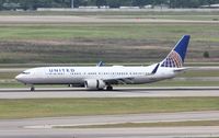N36472 @ KIAH - Boeing 737-900ER - by Mark Pasqualino