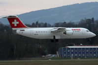 HB-IXP @ LSGG - Landing - by micka2b