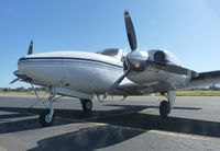 N808LC @ KRHV - A transient 1980 Beechcraft Baron 58 sitting on the transient ramp at Reid Hillview. - by Chris L.