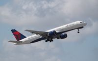 N6704Z @ KFLL - Boeing 757-200