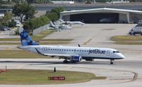 N324JB @ KFLL - ERJ 190-100 IGW