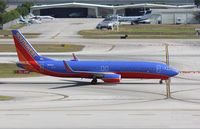 N8310C @ KFLL - Boeing 737-800 - by Mark Pasqualino