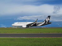 ZK-OXI @ NZAA - on taxyway - by magnaman