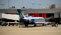N607AT @ KATL - At the gate Atlanta - by Ronald Barker