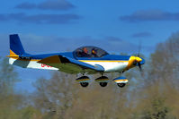 G-CDFL @ EGBR - Arrival - by glider
