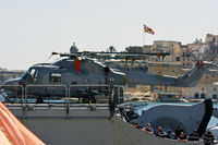 810 photo, click to enlarge