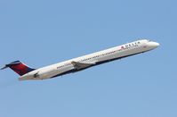 N961DL @ KFLL - MD-88