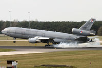 T-235 @ EHEH - smokey landing - by Jeroen Stroes
