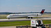 N915DN @ KATL - Taxi Atlanta - by Ronald Barker