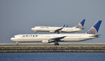 N69819 @ KSFO - Landing at SFO - by Todd Royer