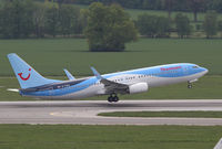 G-FDZZ @ LOWW - Thomson Airways Boeing 737