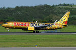 D-ATUD @ VIE - TUIfly (Haribo Goldbären) - by Chris Jilli