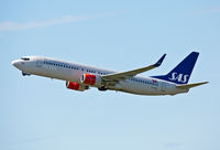 LN-RRE @ CPH - Copenhagen Kastrup 8.5.15 - by leo larsen