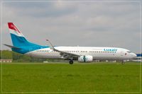 LX-LGU @ ELLX - Boeing 737-8C9 - by Jerzy Maciaszek