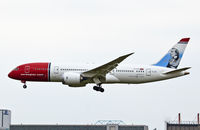 EI-LNH @ EKCH - Copenhagen 9.5.15 - by leo larsen