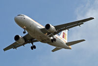 EC-KBX @ EGLL - Airbus A319-111 [3078] (Iberia) Home~G 10/05/2015. On approach 27R.
