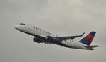 N637CZ @ KLAX - Departing LAX