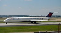 N987DL @ KATL - Taxi Atlanta - by Ronald Barker