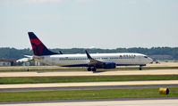 N3753 @ KATL - Atlanta - by Ronald Barker