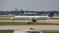 N27152 @ KATL - Taxi Atlanta - by Ronald Barker