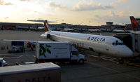 N946DL @ KATL - Taxi Atlanta - by Ronald Barker