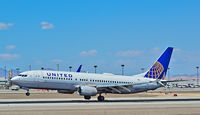 N35271 @ KLAS - N35271 United Airlines 2001 Boeing 737-824 - cn 31589 / ln 982 - Split Scimitar Winglet

Las Vegas - McCarran International Airport (LAS / KLAS)
USA - Nevada May 10, 2015
Photo: Tomás Del Coro - by Tomás Del Coro