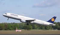 D-AISI @ EDDT - Airbus A321