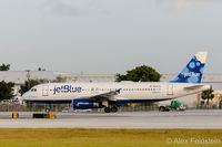 N625JB @ FLL - Ft. Lauderdale - by Alex Feldstein
