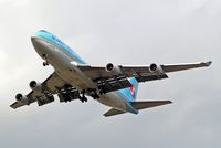 HL7402 @ EGLL - Boeing 747-4B5 [26407] (Korean Air) Home~G 14/08/2009. On approach 27R.