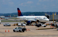 N340NB @ KDCA - Gate 21 DCA - by Ronald Barker