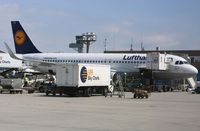 D-AIZV @ EDDF - Airbus A320