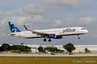 N907JB @ FLL - Blue Really Got Me Goin' - by Alex Feldstein