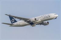 N218UA @ EDDF - Boeing 777-222 - by Jerzy Maciaszek