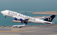 N121UA @ VHHH - United Airlines - by Wong Chi Lam