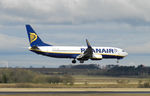 EI-EFP @ EGPH - Ryanair 6615 Landing runway 06