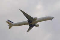 F-GZNF @ LFPG - cdg approach