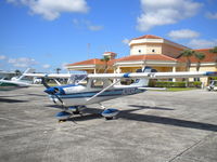 N3113X @ KSEF - stop-over for most affordable service refueling - by Marcel